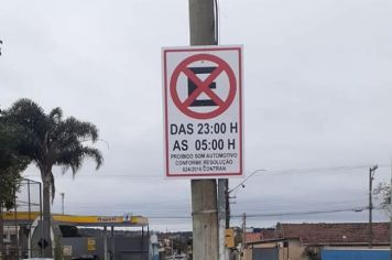 a partir do dia 27 de agosto de 2021 será proibido estacionar das 23h as 05h no entorno da Praça da Família. 